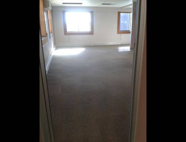 114M² OFFICE TO LET IN BELLVILLE CENTRAL